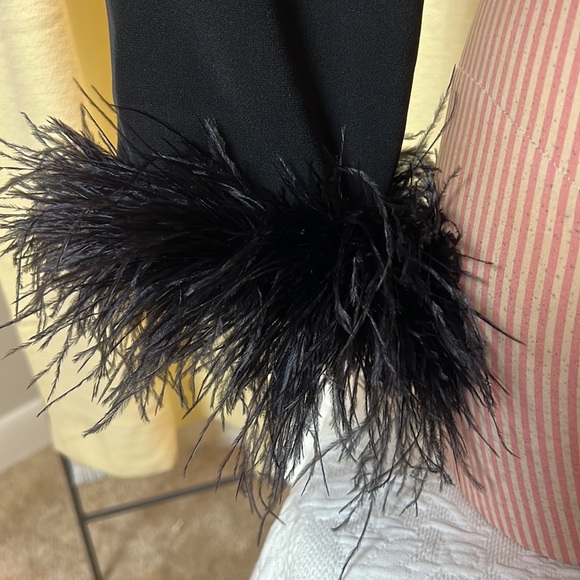 Bolero Style Jacket Feather Cuffs - Picture 3 of 6